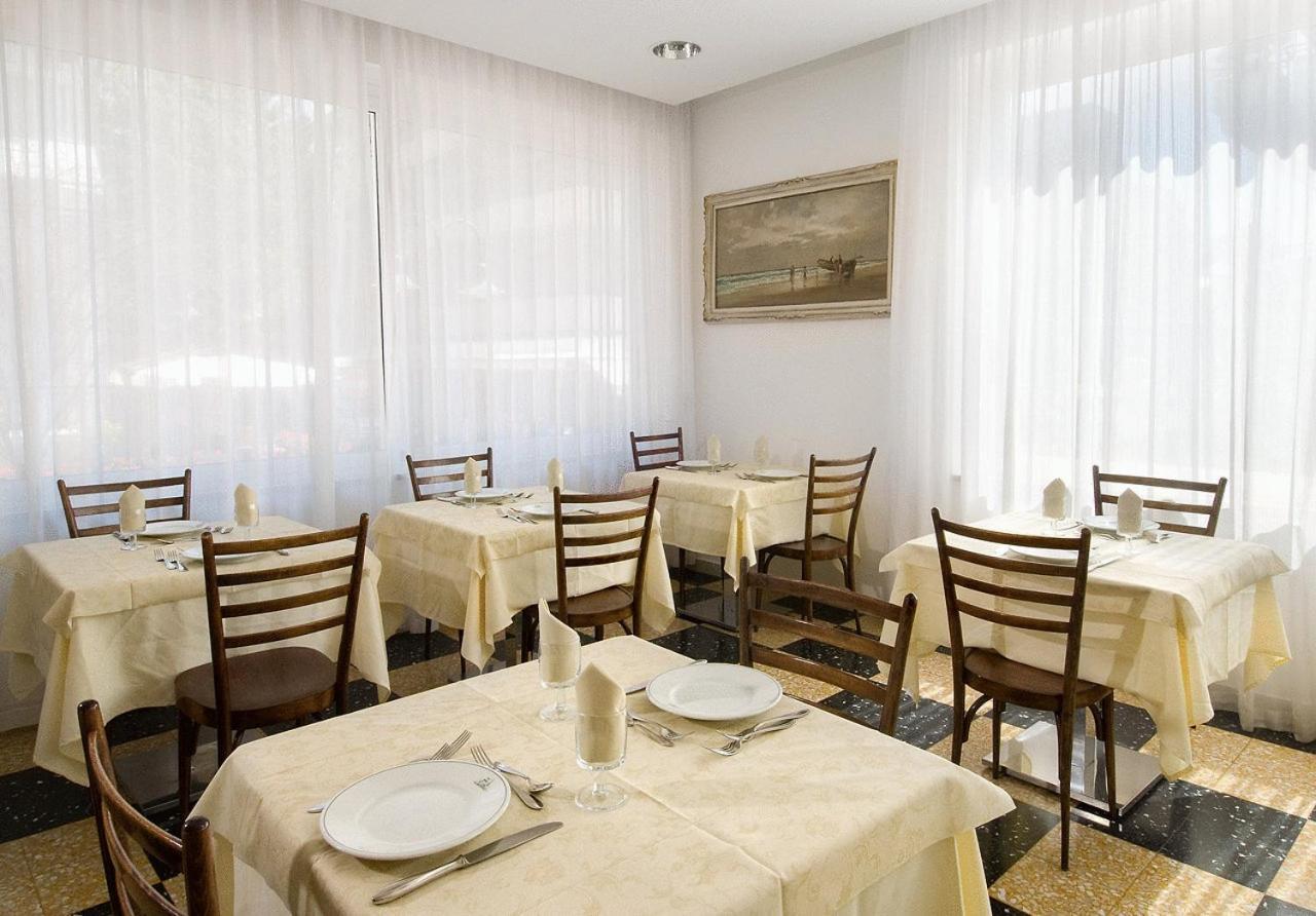 Hotel Belmar Cattolica Ngoại thất bức ảnh